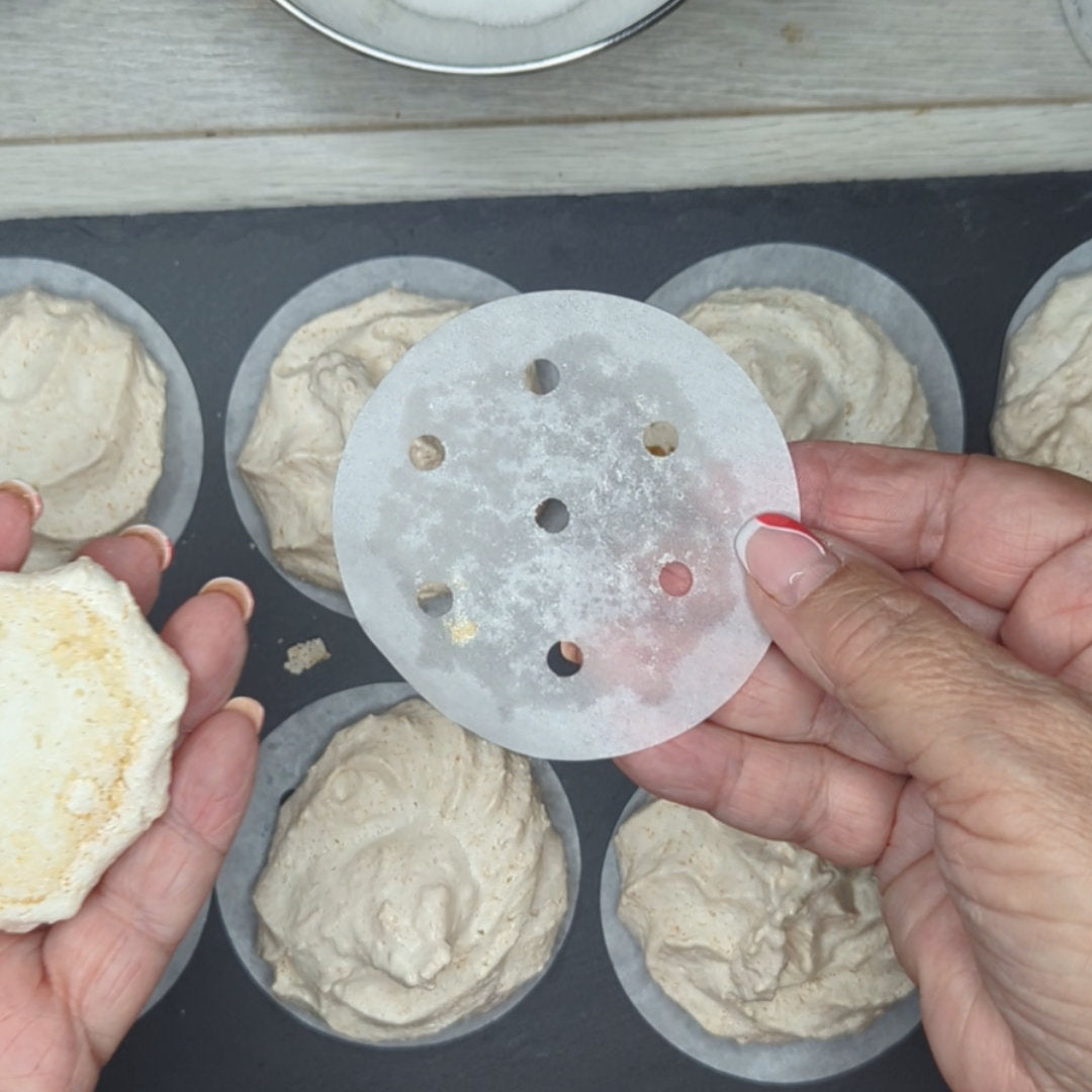 Aeaocvo 300 Stück Dampfgarer Bambus Papier, Ø10 cm Bambusdämpfer Backpapier, Dim Sum Papier, Antihaftbeschichtet Rundes Perforiertes Bamboo Steamer Matte für Airfryer